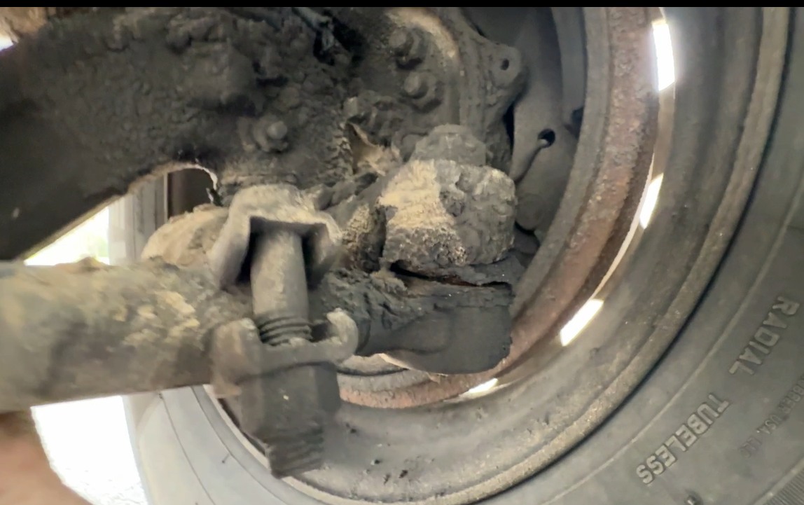 Commercial vehicle inspection in Tennessee uncovers bad brakes, no turn signal, tire trouble, and more