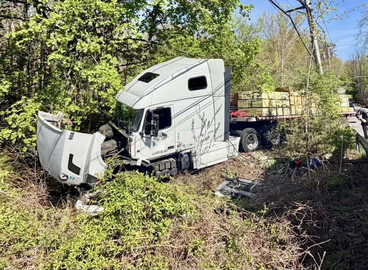 Post-crash inspection shows multiple violations on semi truck that lost braking capability on New York roadway