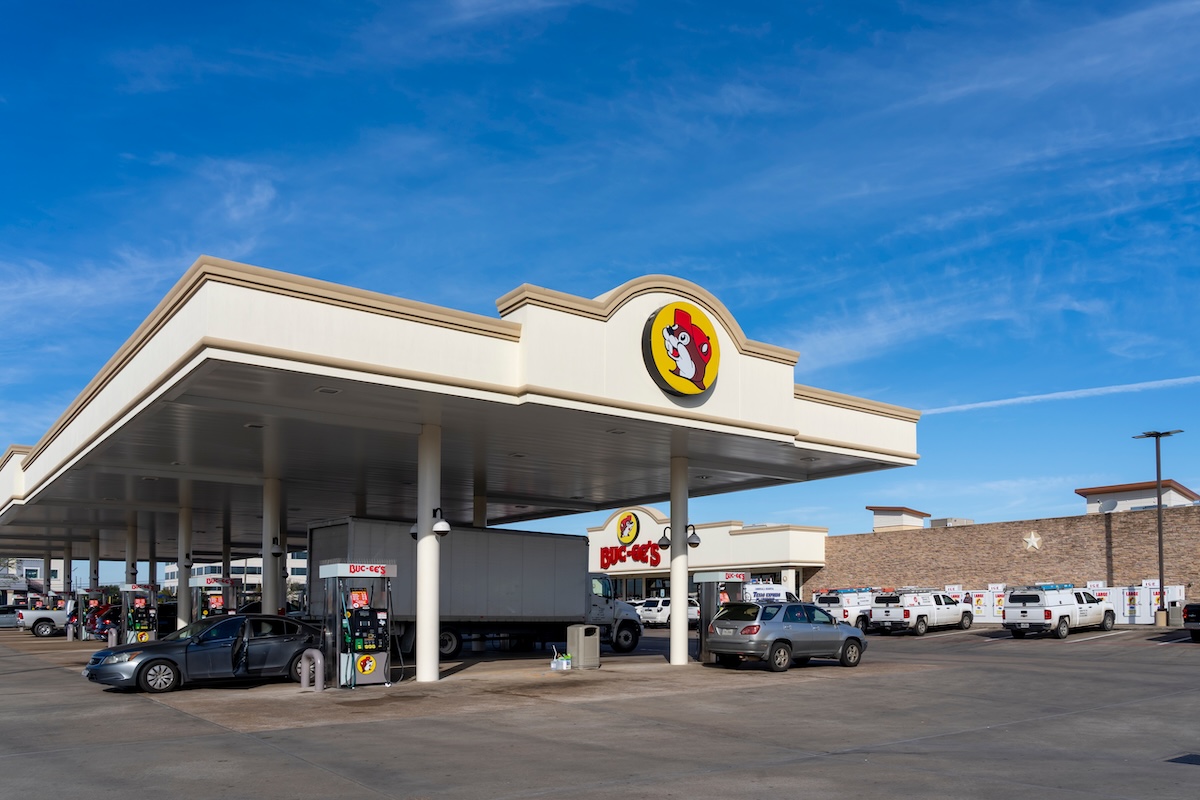 Buc-ee’s will no longer accept its own gift cards as payment for fuel in wake of new pump-payment policy