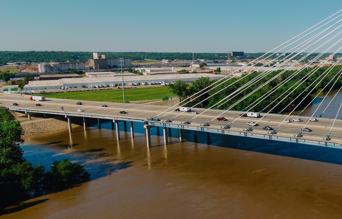 Missouri English Language Proficiency bill now advancing to the Senate with fines for drivers and carriers