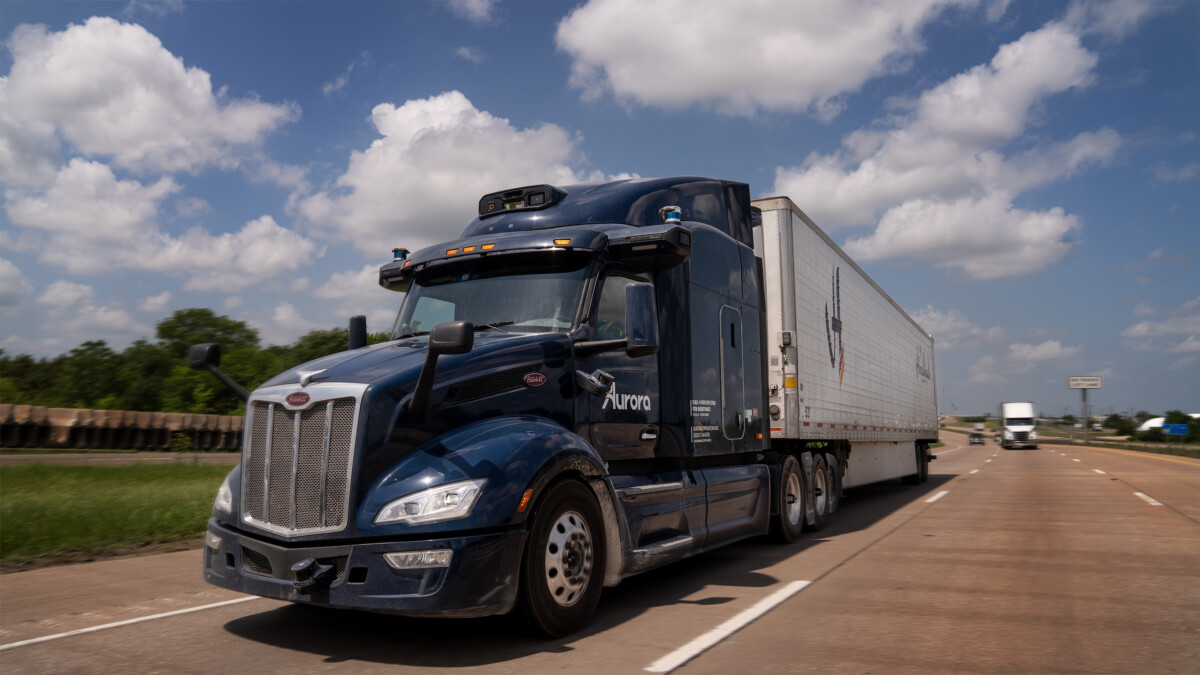 Refrigerated carrier agrees to purchase 500 self-driving semi trucks from Aurora