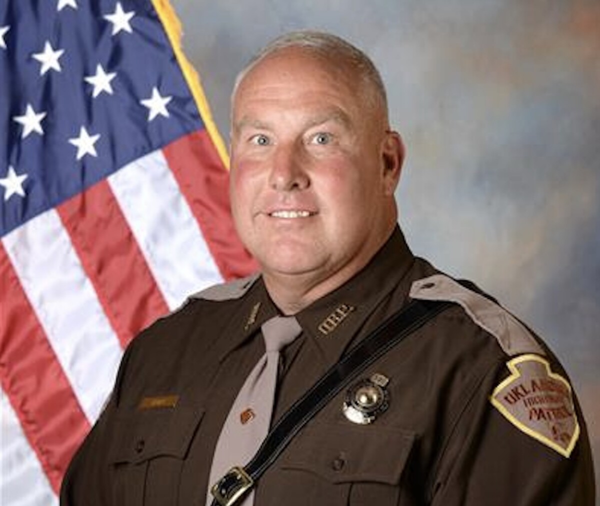 Lost load from commercial vehicle may have triggered crash that killed three including Oklahoma trooper on I-35, investigators say