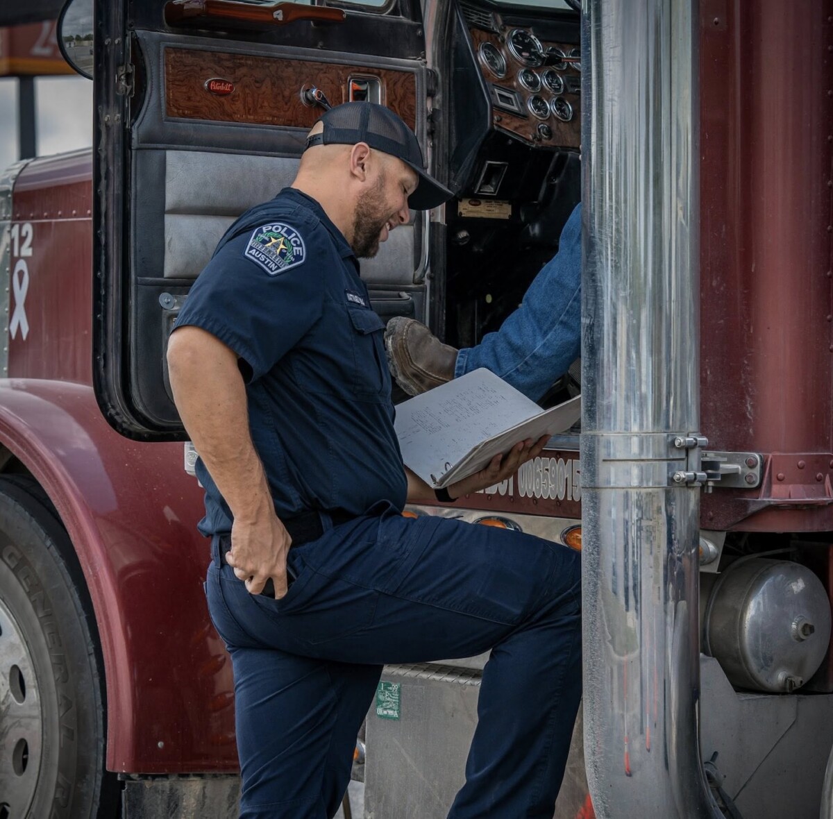 National Police Association says English-only CDL testing would improve highway safety, protect officers