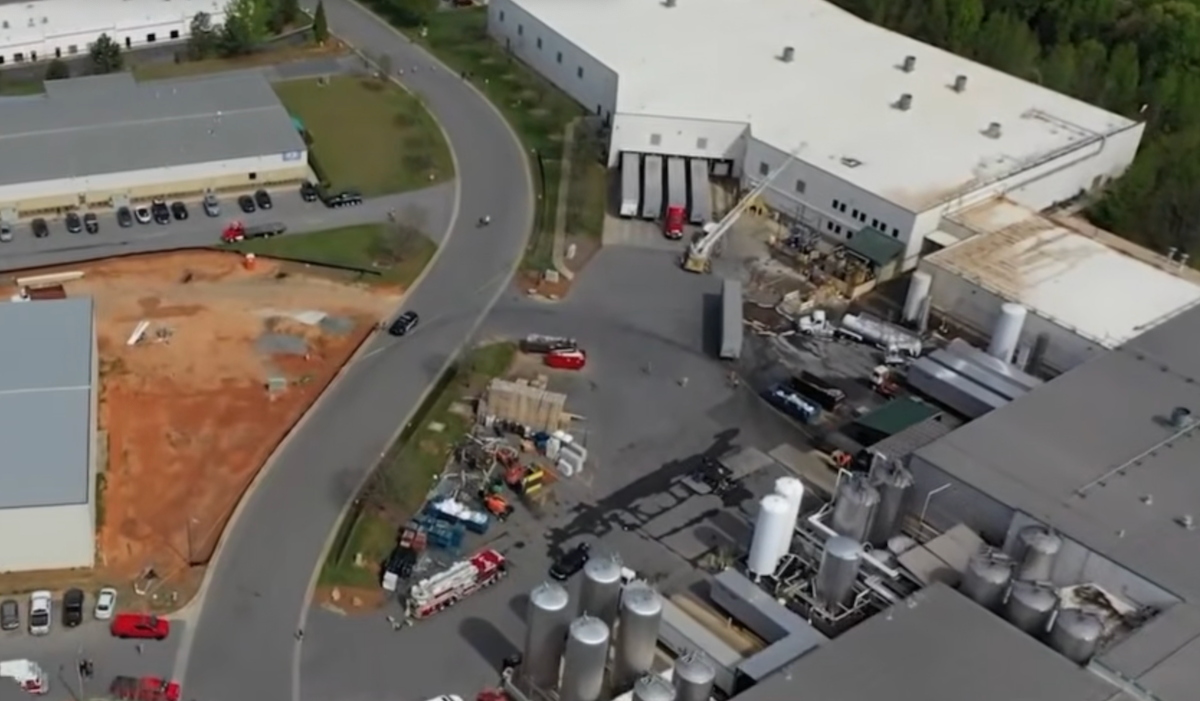 Driver reported leak on chemical tanker minutes before fatal explosion, NTSB report shows