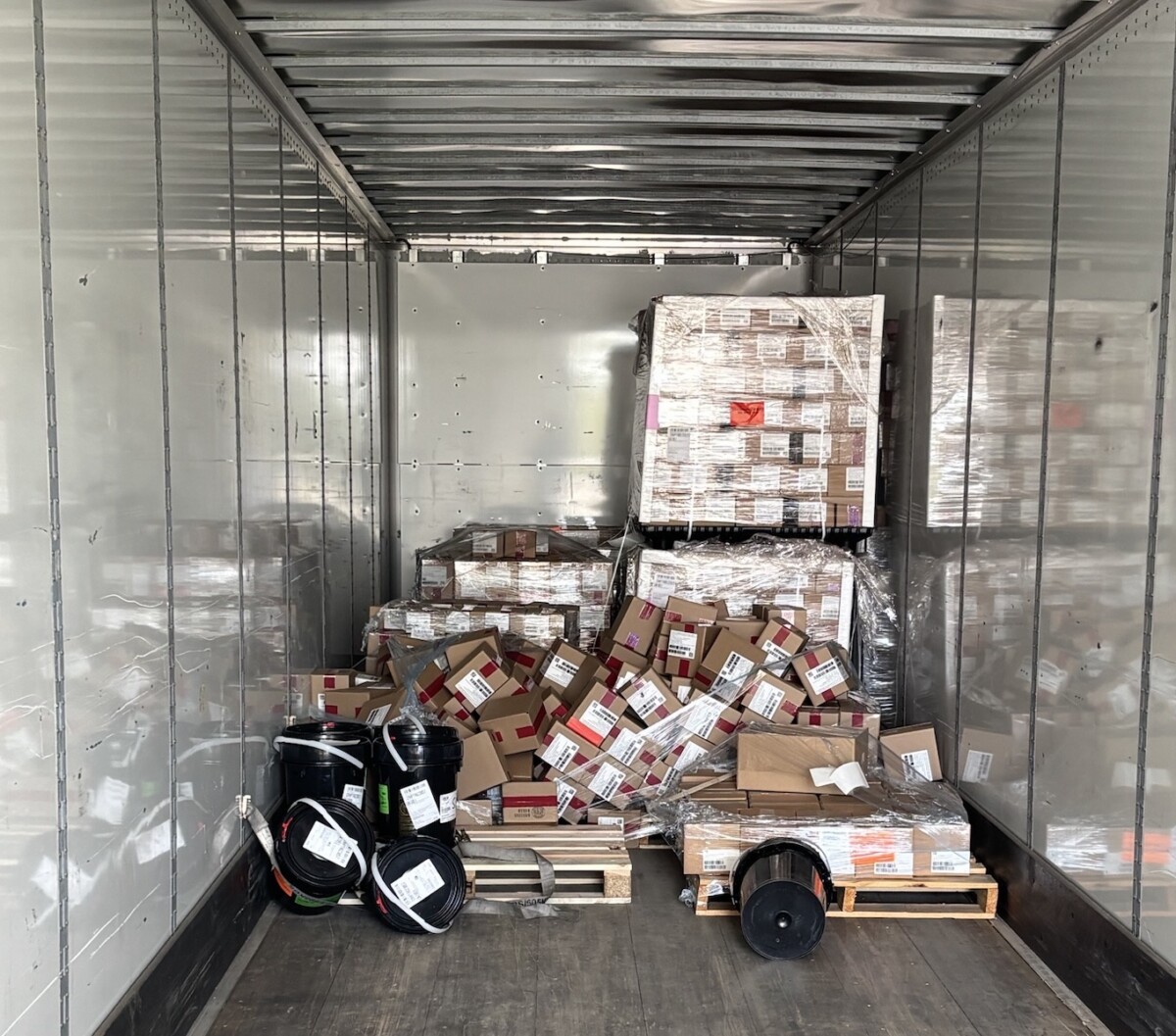 Hazmat packages ‘found loose and rolling’ during semi truck inspection in Tennessee