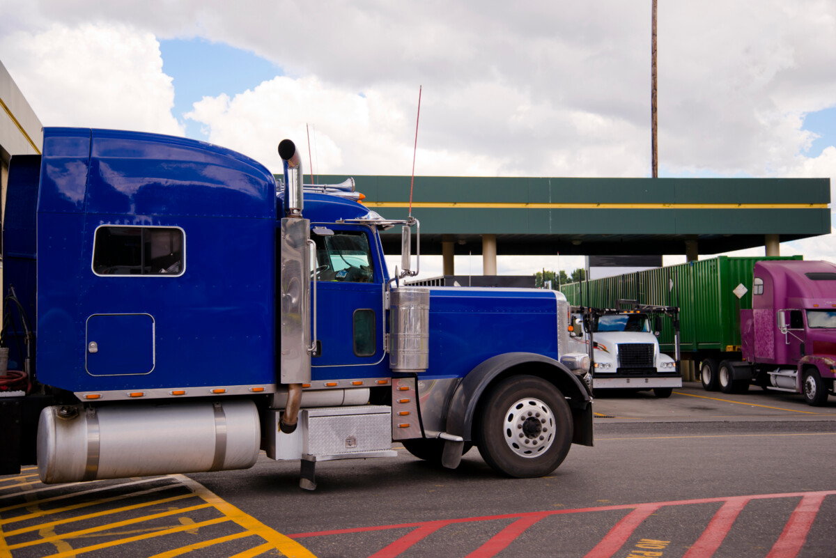 FMCSA’s new guidance tells truck drivers what to do if they’re pressured to violate safety rules