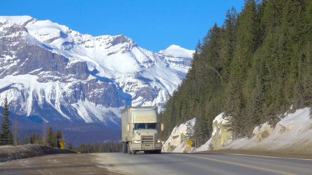 Ontario is cutting corners on truck driver training and licensing practices, audit reveals