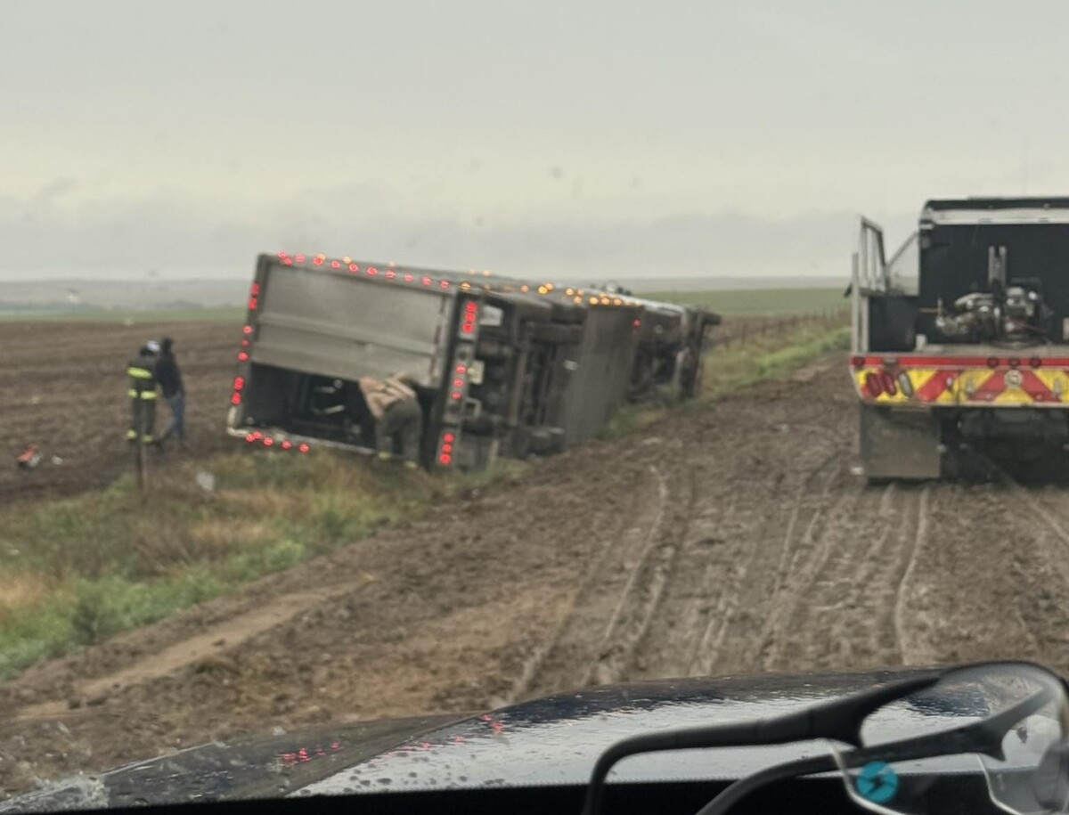 County approves $500 fine for commercial trucks taking gravel roads instead of Kansas DOT detour