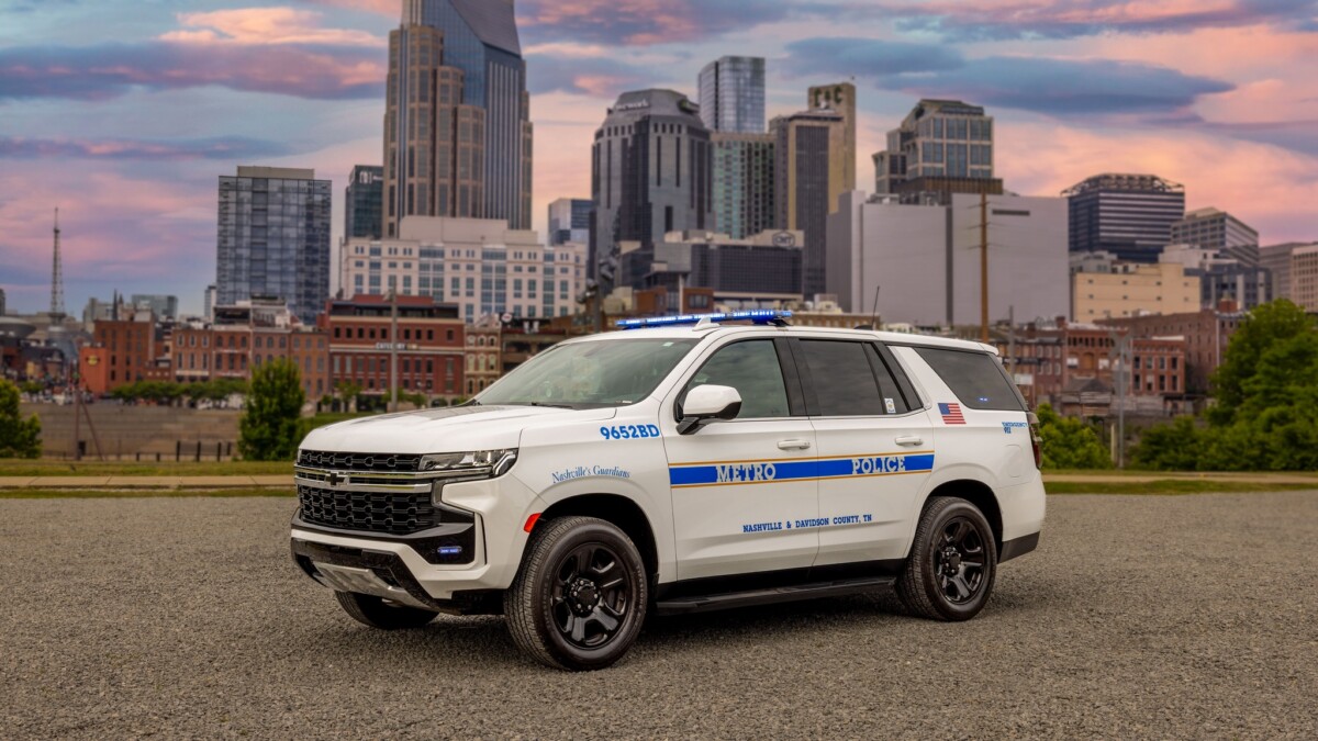 Trucker attempted to evade, but nude pedestrian still fatally struck by semi truck, Nashville cops say