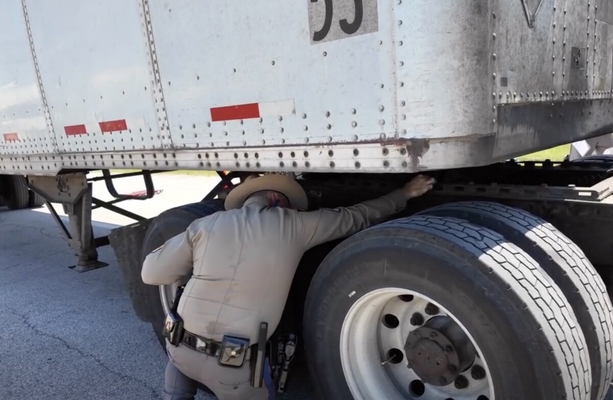 More than 900 commercial vehicles inspected in North Texas as part of Roadcheck blitz