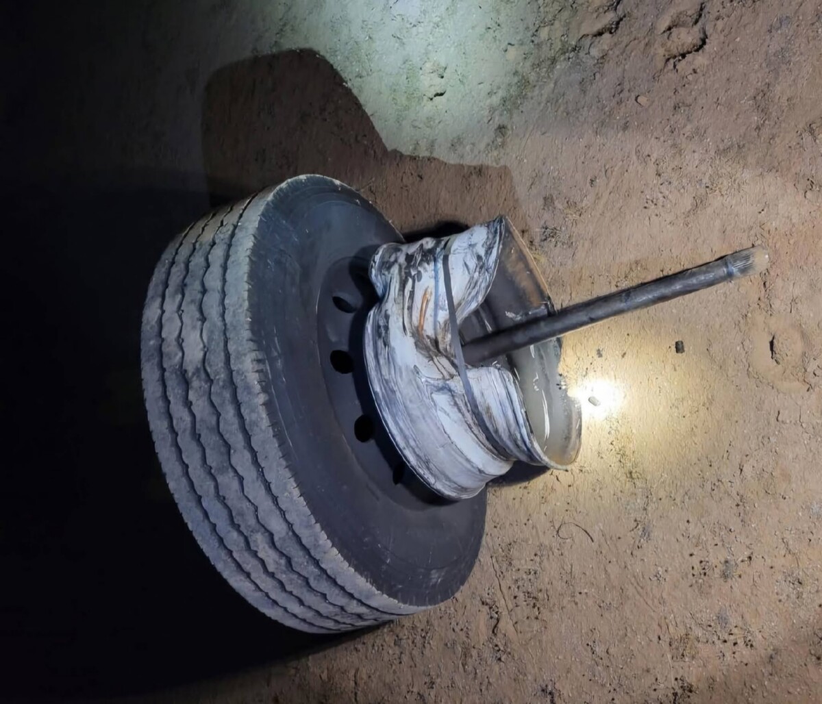 CMV equipment failure sends wheel ‘rocketing’ across I-10, Arizona firefighters say