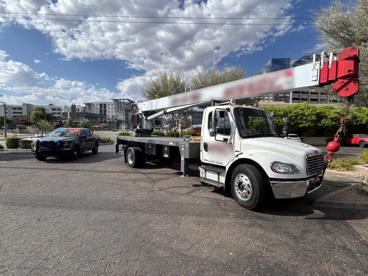 Crane vehicle stopped twice in a week, no CDL holder behind the wheel both times, according to AZDPS