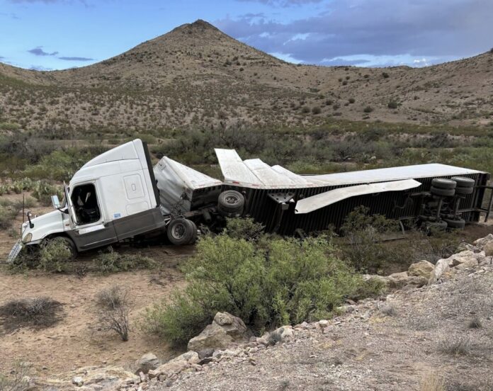 AZDPS image of semi truck that experienced steer tire blowout