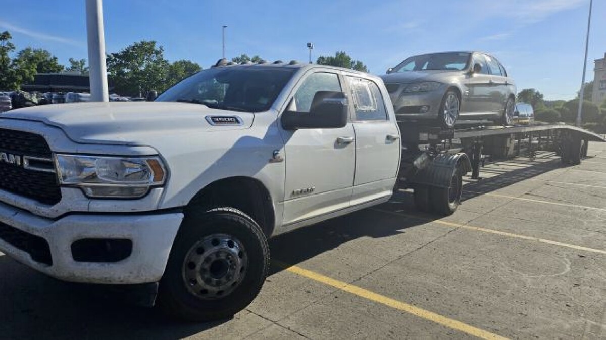 New York State commercial vehicle troopers find 26 violations on pickup hauling car