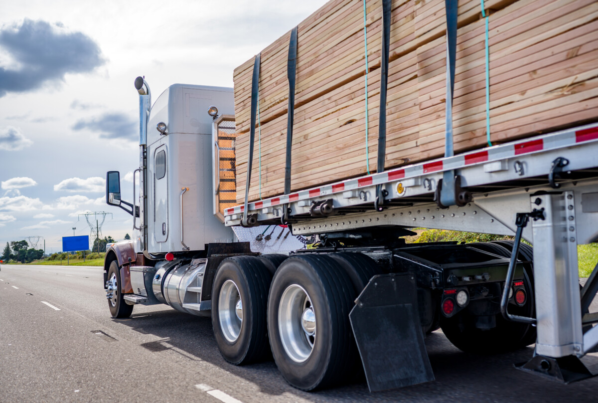 Lawmakers intro bill to combat ‘excessive’ trucking lawsuits