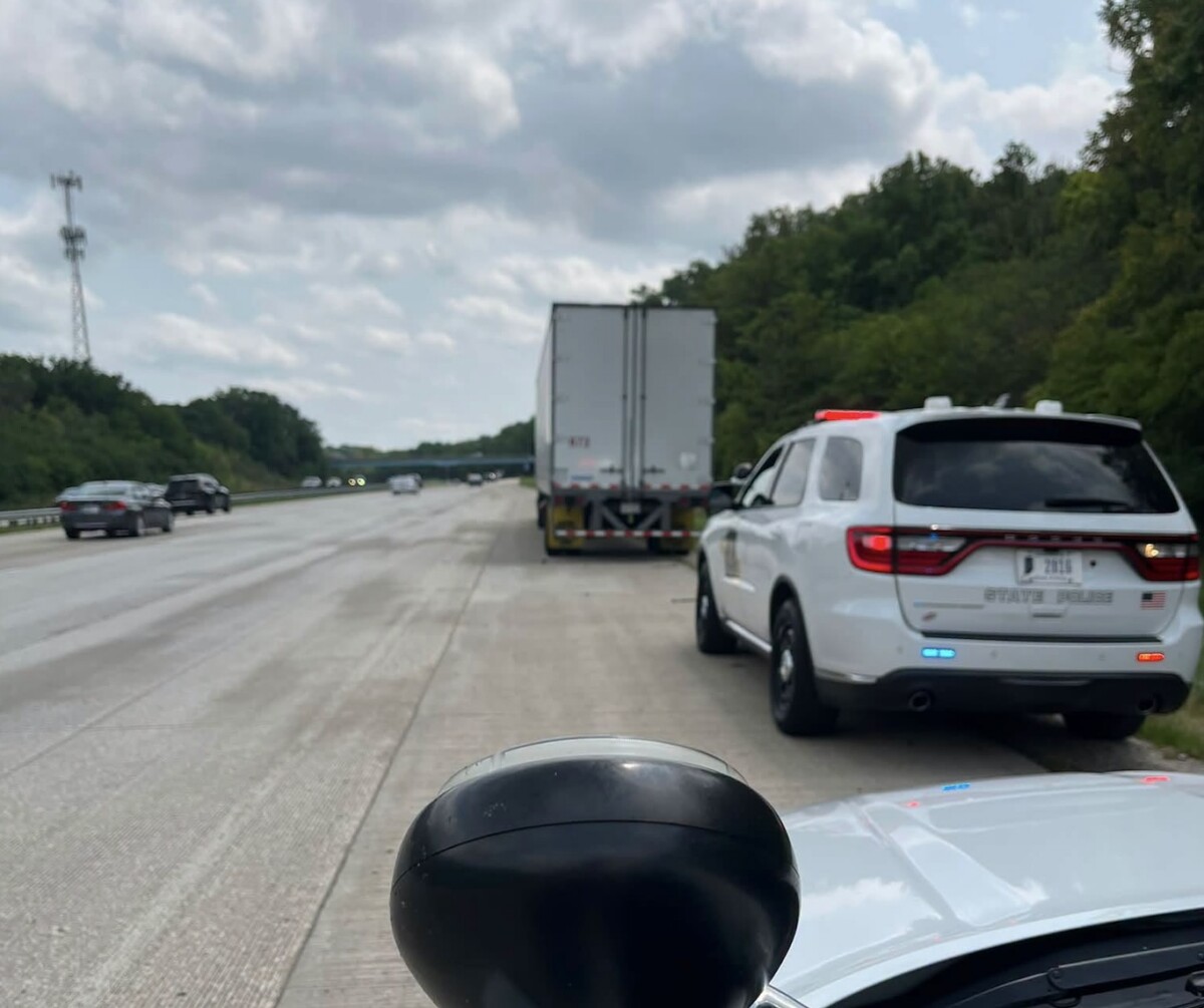 Multiple 911 callers lead Indiana troopers to arrest semi truck driver for operating while intoxicated