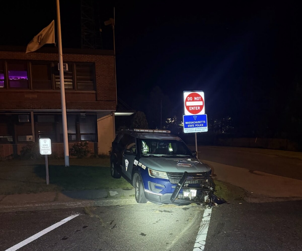 MSP photo of cruiser damaged by tractor trailer