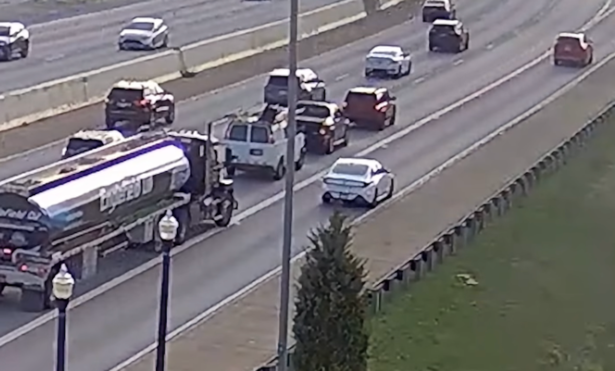 ODOT needs YOU to “quit randomly stopping in the travel lane”