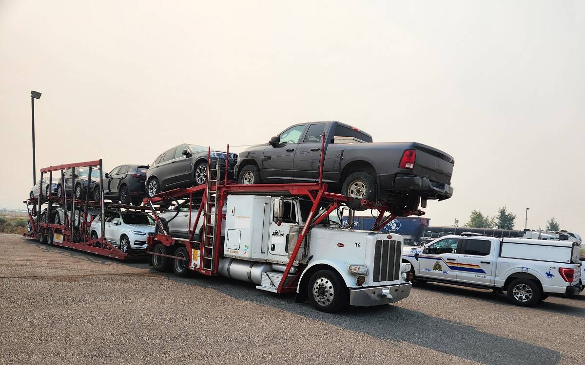Police issue $1,400 in fines to car hauler with bad brakes caught speeding through construction zone